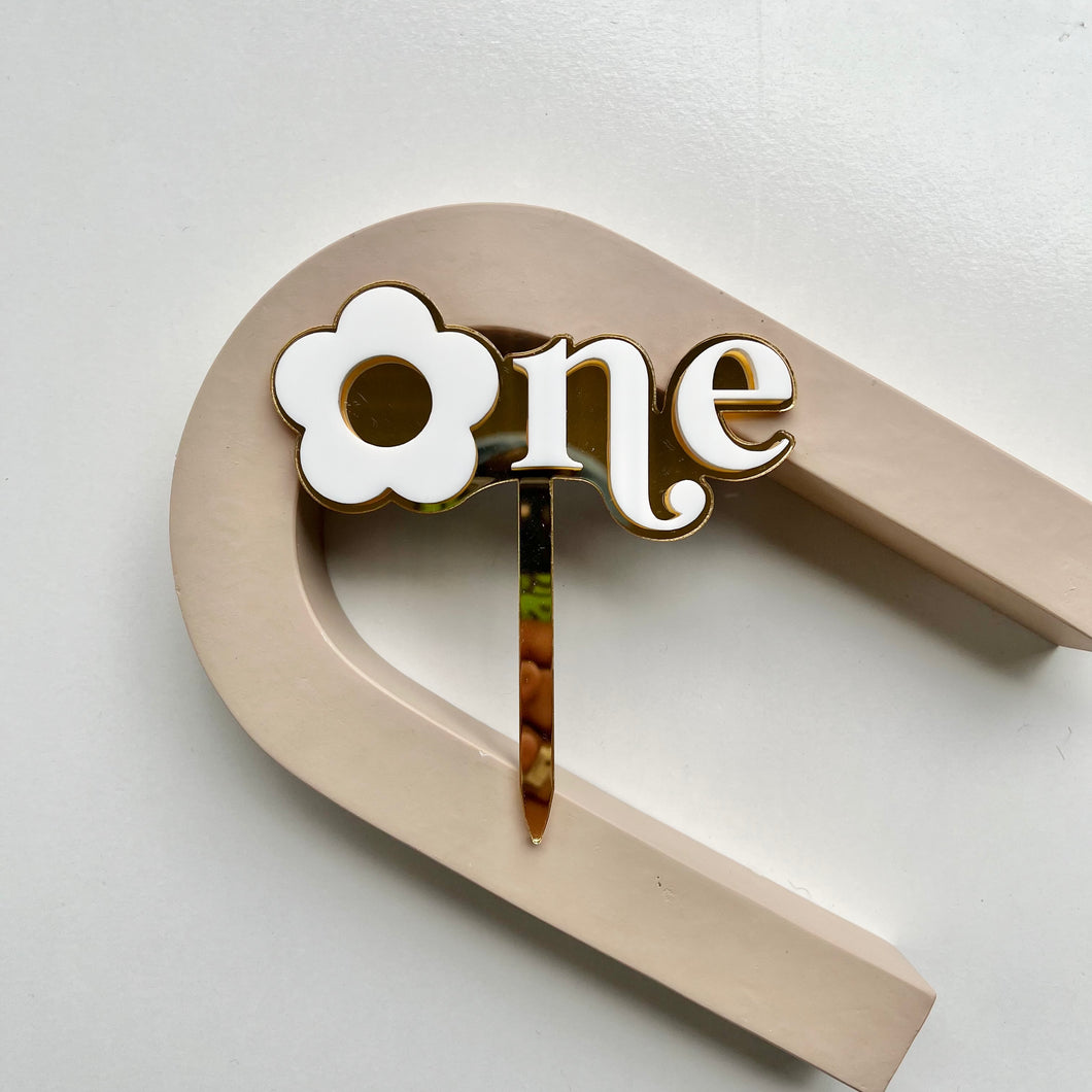 Daisy One Cake Topper