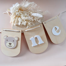 Load image into Gallery viewer, Beary First High Chair Garland
