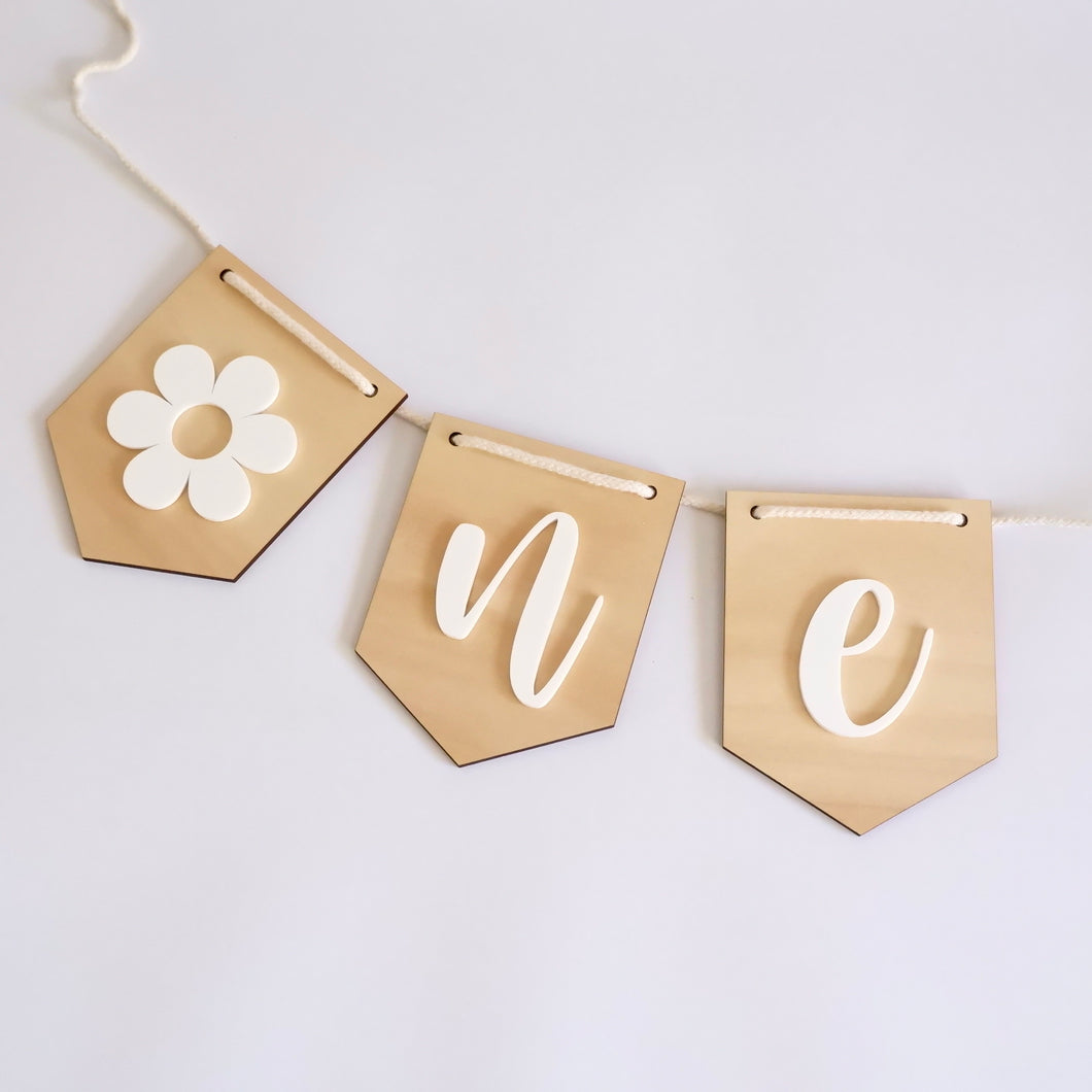 Daisy One - High Chair Garland